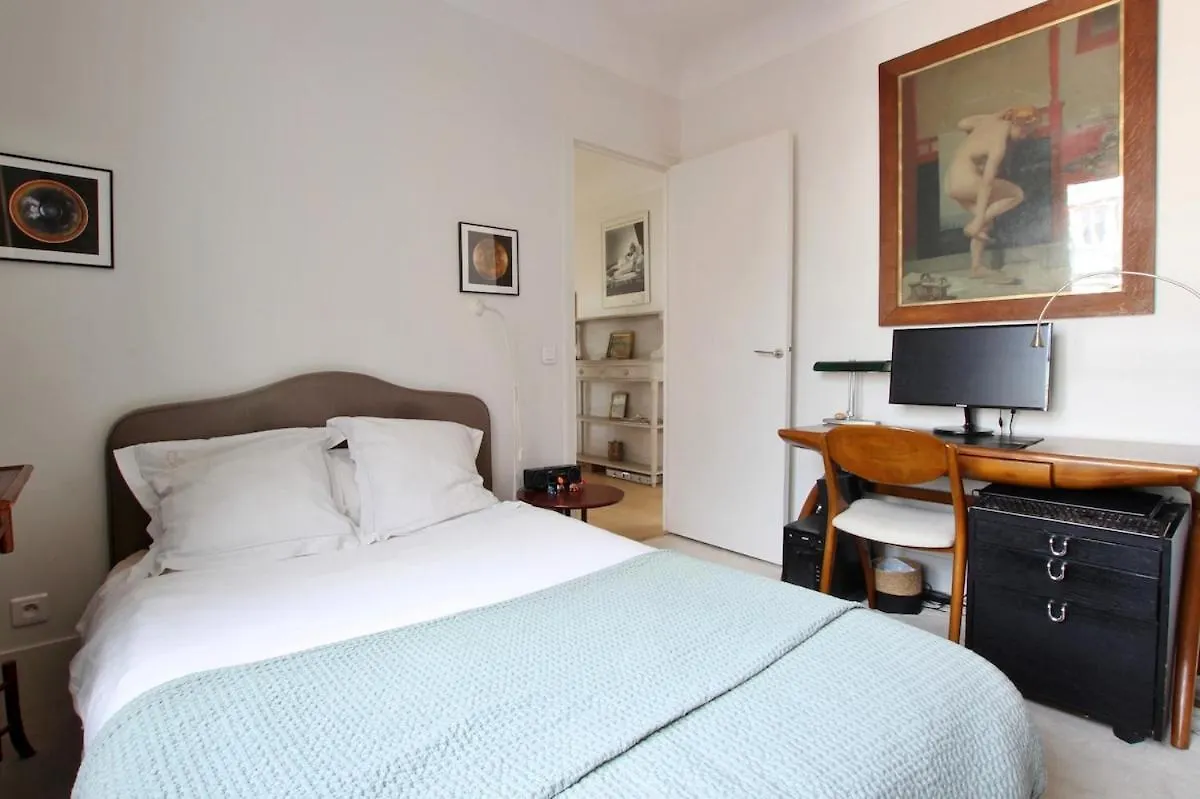 Stunning Flat With Terrasse - Trocadero Apartment Paris